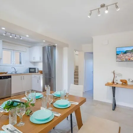 Villa Family Portes With Panoramic View! *
